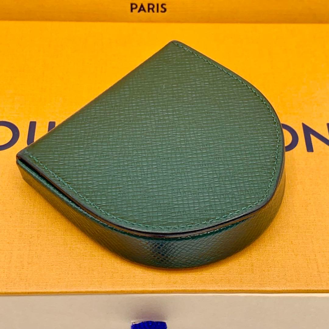 ルイヴィトン　ケース　キュベット　ポルトモネ　小銭入れ　深緑　タイガ