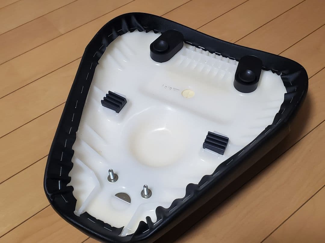 クロスカブ110 JA60　純正シート