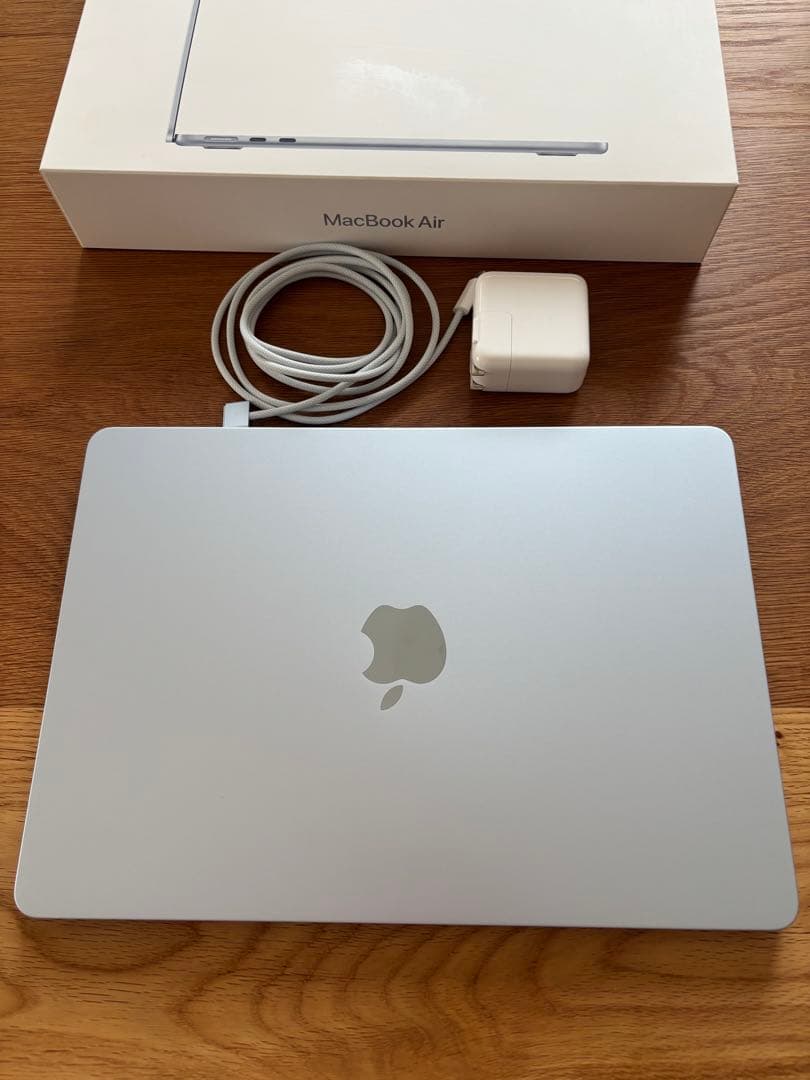 M4 MacBook Air 2025 256GB 16GB 13“スカイブルー