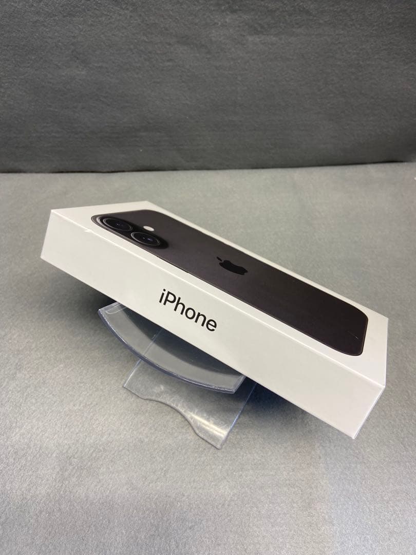 新品未開封 Appleストア版 SIMフリー iPhone16 128GB