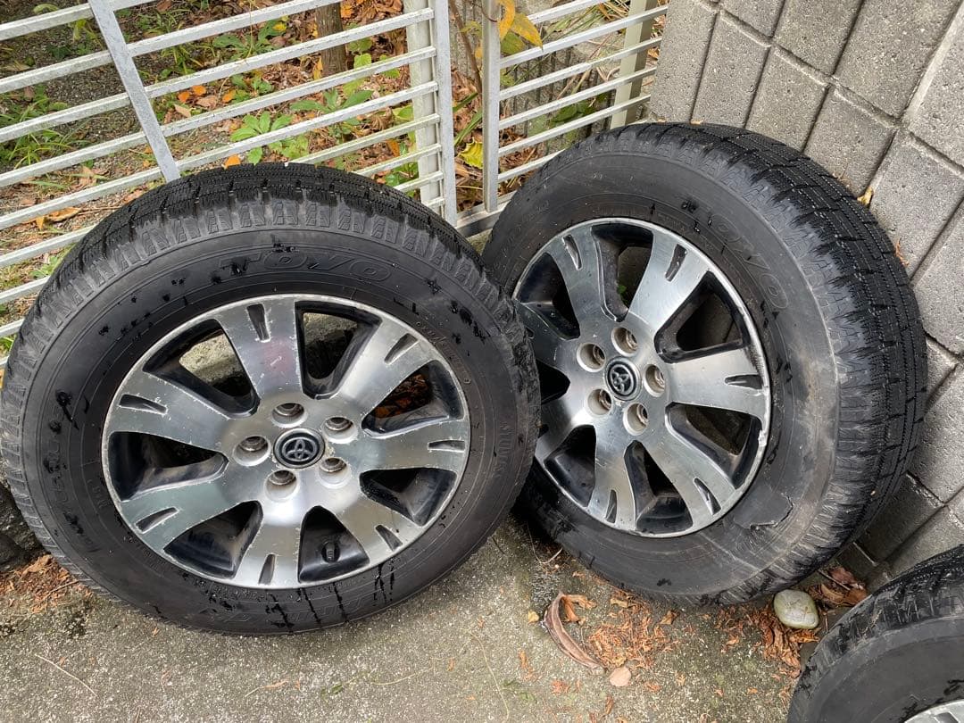 伊豆太郎　アルファード純正16インチ スタッドレス　1本パンクのため格安