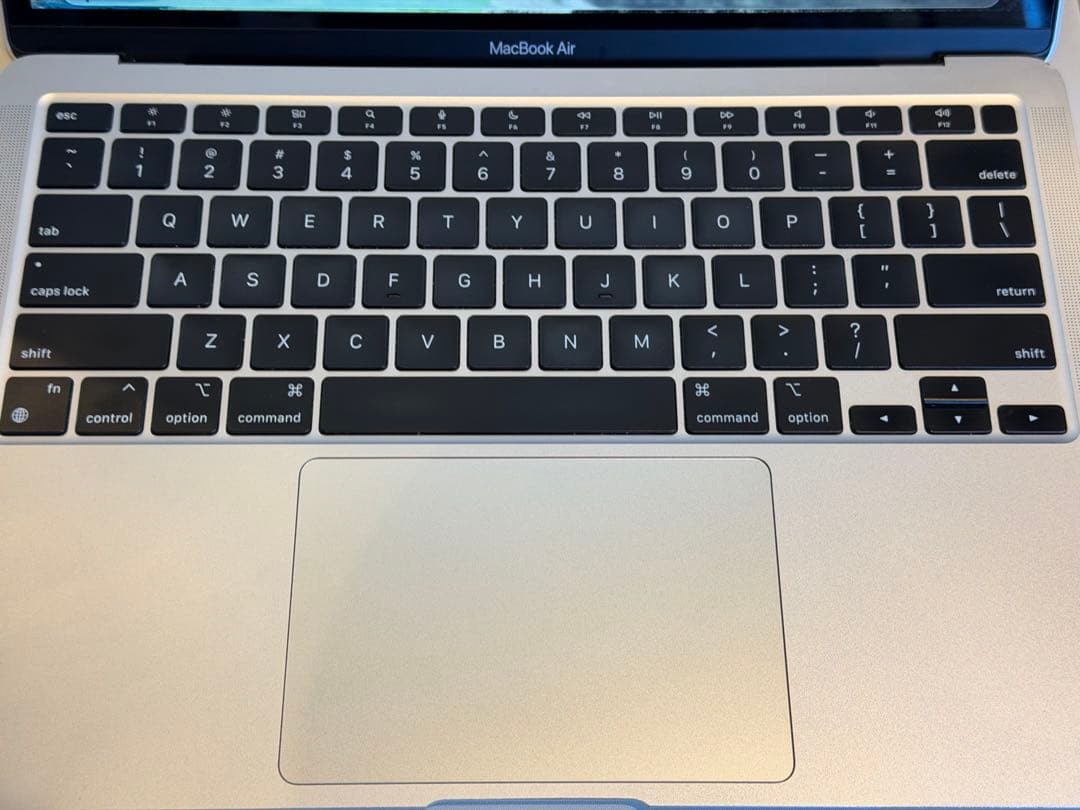 Apple MacBook Air (M1, 2020) シルバー US