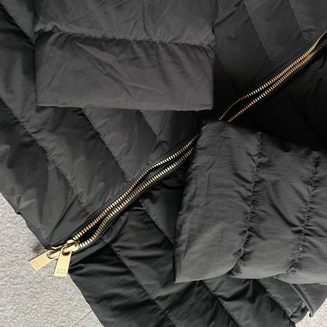 【極美品】タトラス NOKO ノーカラー　ダウンジャケット　ダークグレー　3