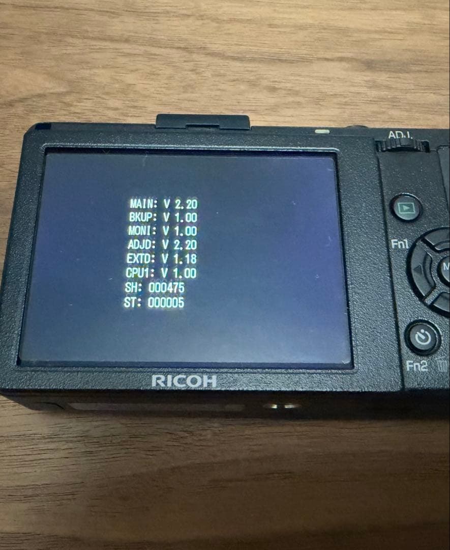 ■ RICOH GR DIGITAL III 箱付きフル　S数475回