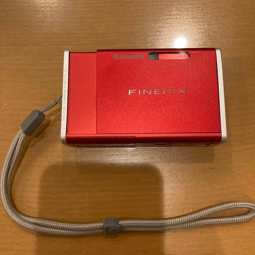 FUJIFILM FinePix Z1 レッド　デジカメ　ケース付き