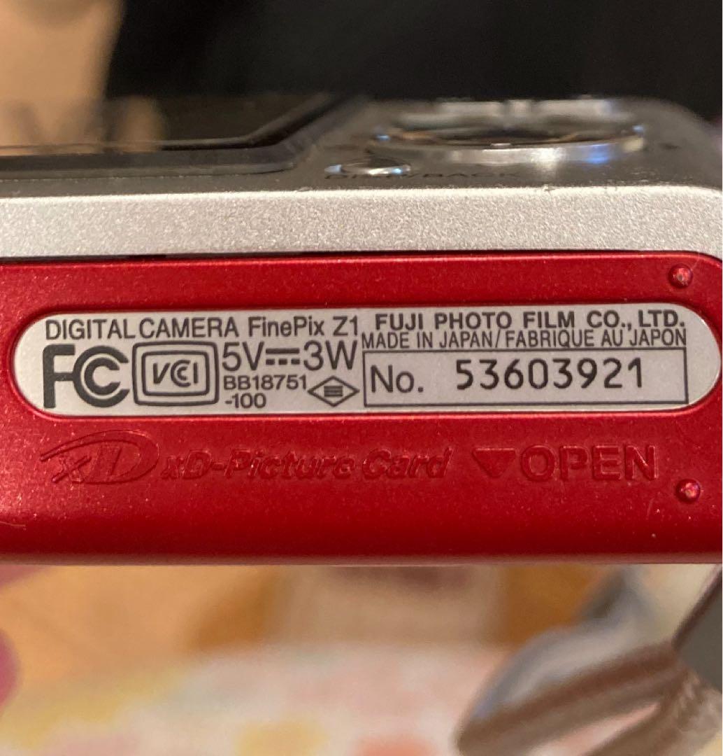 FUJIFILM FinePix Z1 レッド　デジカメ　ケース付き
