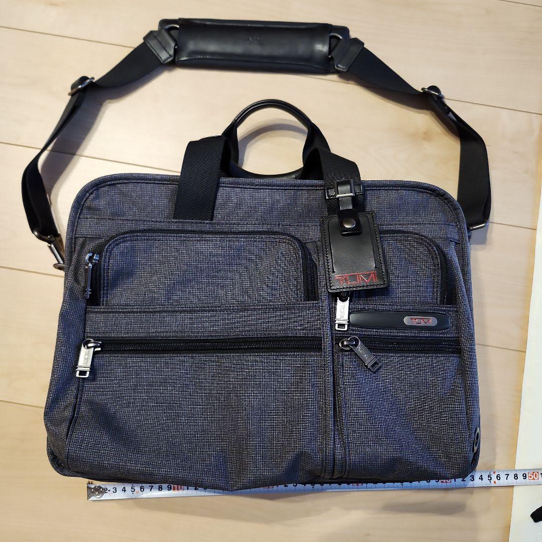 TUMI ビジネスバッグ グレー