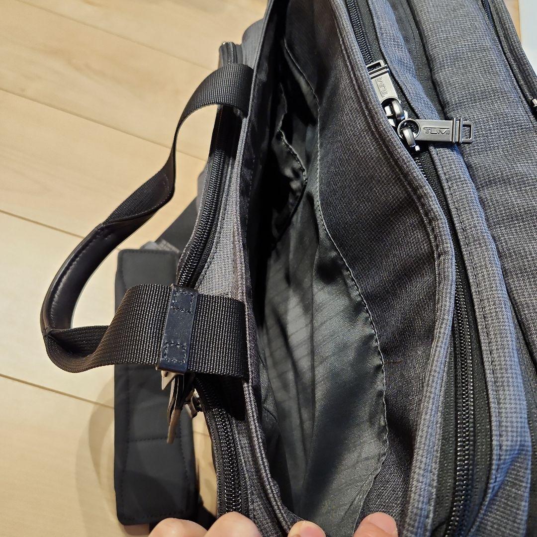 TUMI ビジネスバッグ グレー