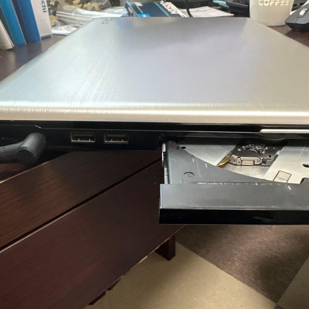 Windowsノート本体 TOSHIBA Dynabook AZ77\TG Satellite S70-B