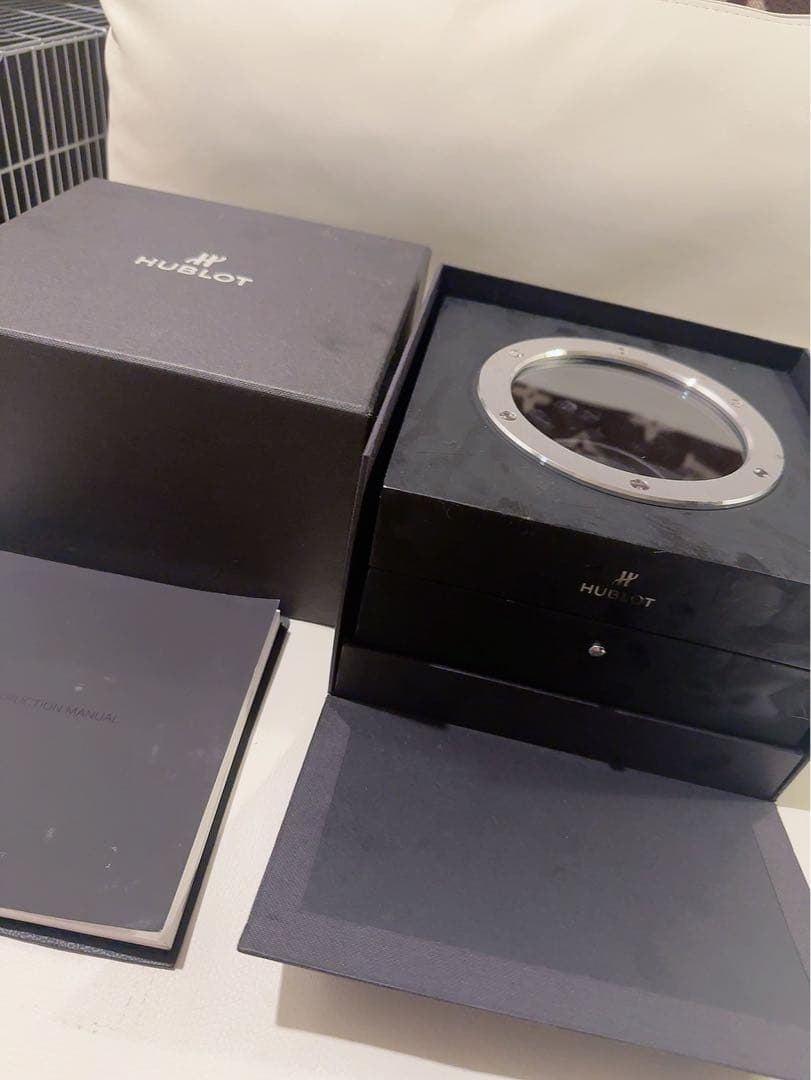 Hublot クラシック フュージョン パール ホワイト ダイヤモンド 33mm