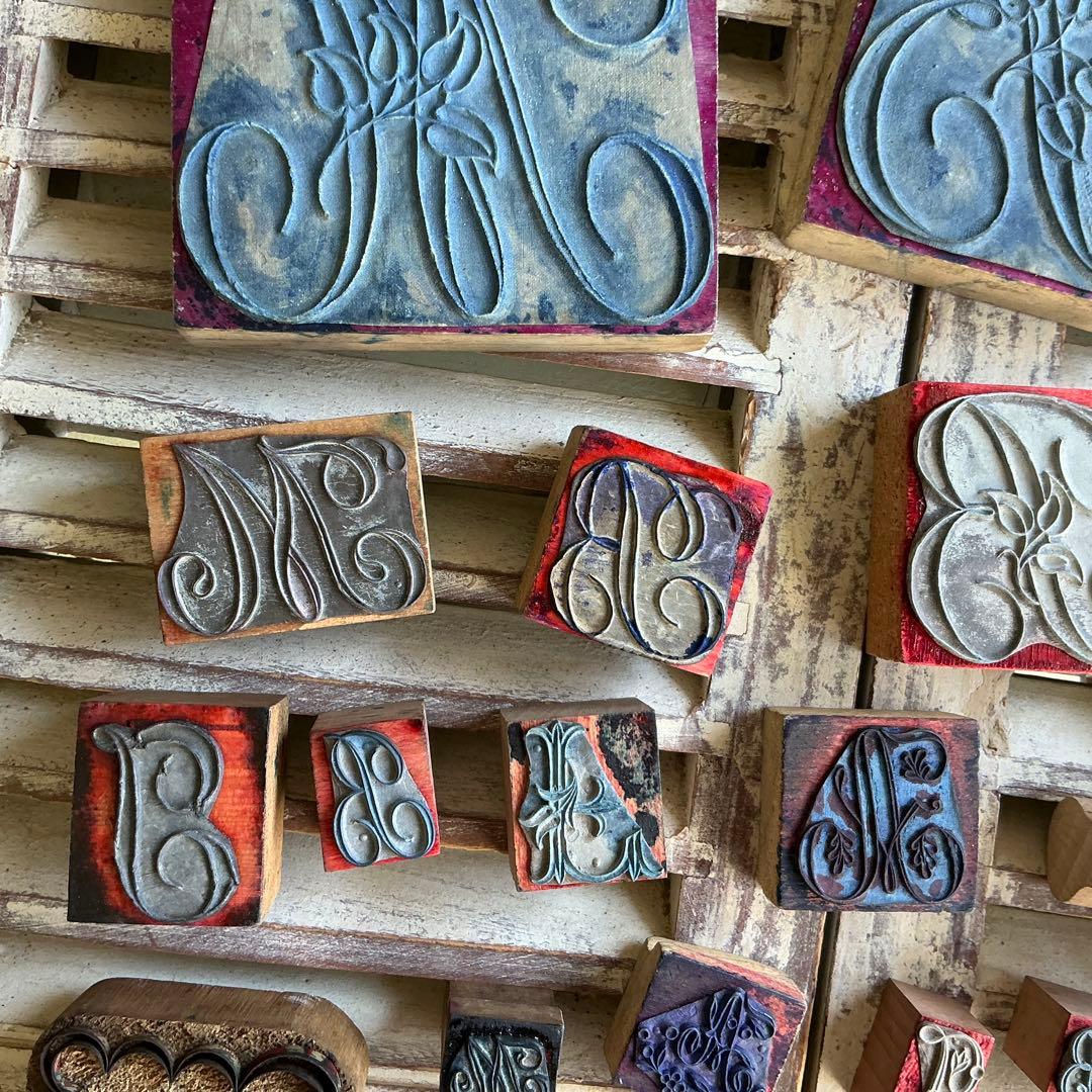 ♡沢山♡　フランス　アンティーク　刺繍　イニシャル　モノグラム　スタンプ