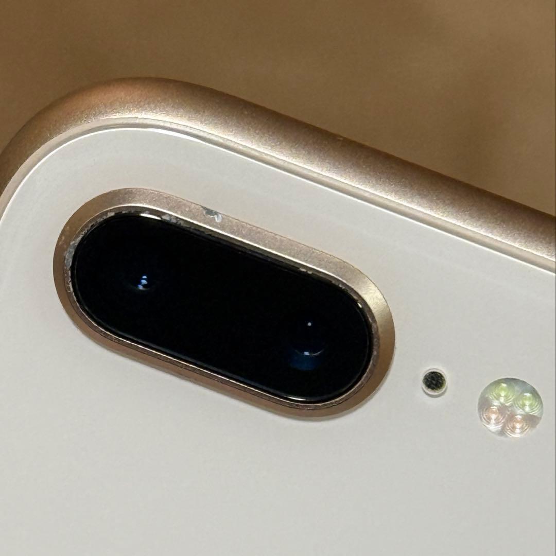 Apple iPhone 8 Plus 256GB ゴールド 本体のみ バ82％