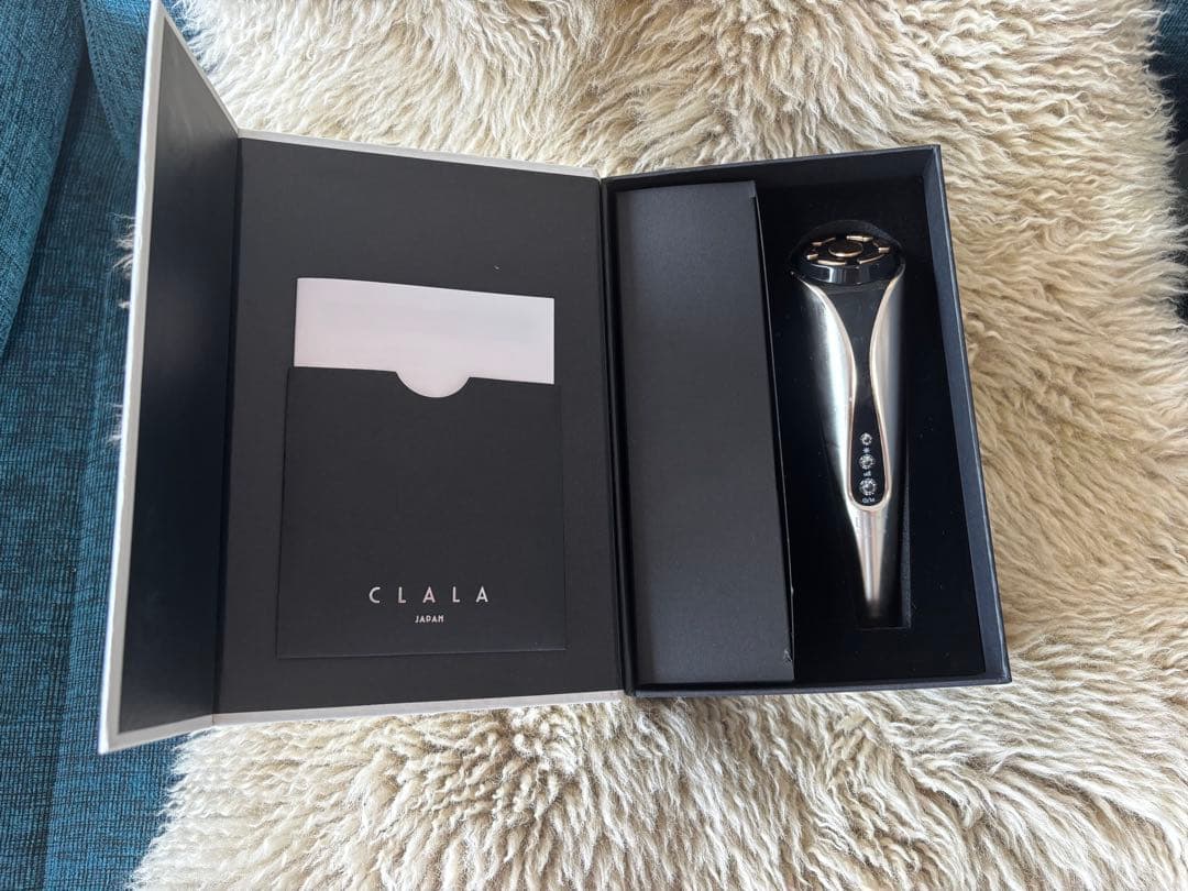 クララ　美顔器　CLALA LIFT active