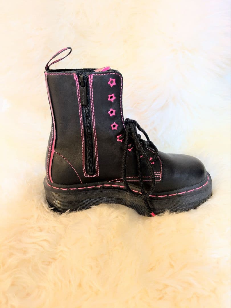 Dr. Martens JADON II STAR 8ホールブーツ UK5