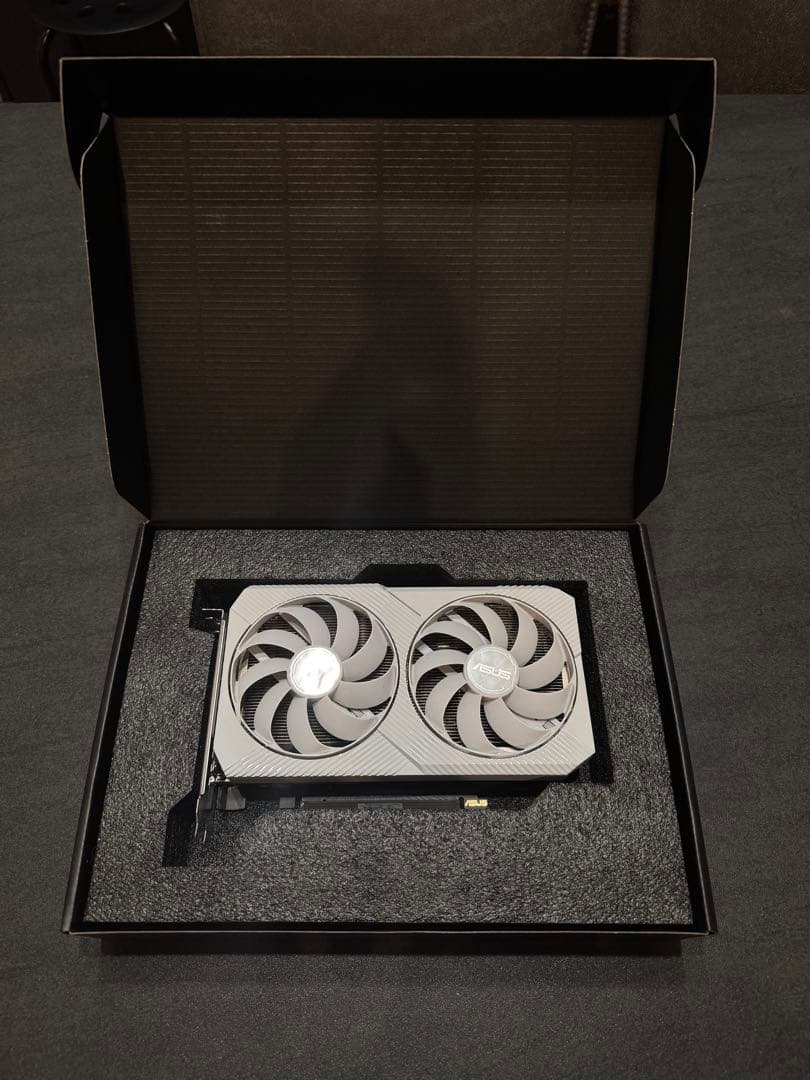 ASUS GeForce RTX 3060 OC 8GB(送料込み)