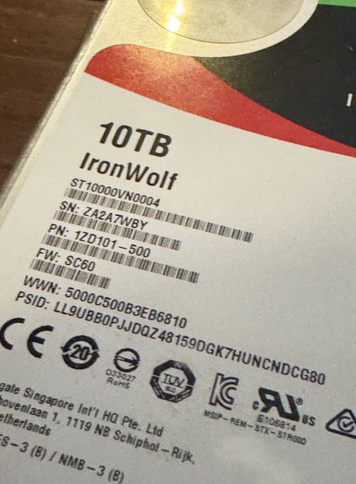 内蔵型ハードディスクドライブ Seagate IronWolf 10TB HDD