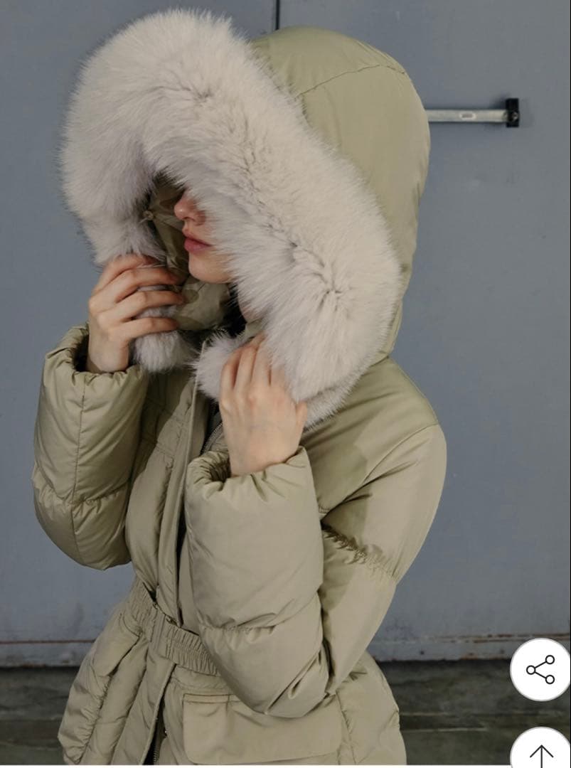 EGOIST リアルファー　ベルト付き　ダウンジャケット　ブラック