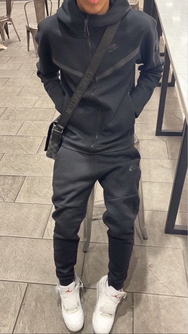 Nike 旧型 テックフリース セットアップ M廃盤　値下げ可能です。