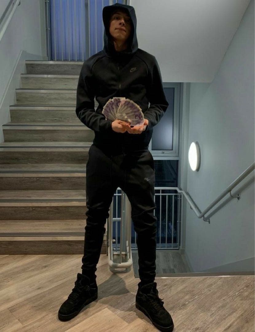 Nike 旧型 テックフリース セットアップ M廃盤　値下げ可能です。