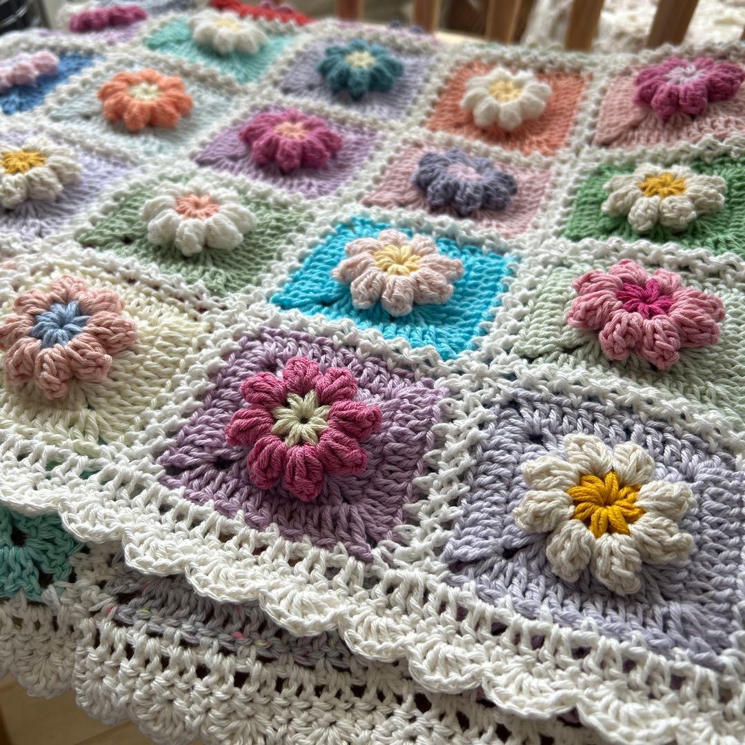 ぷっくり。お花のモチーフ編み マルチカバー ブランケット 手編み コットン