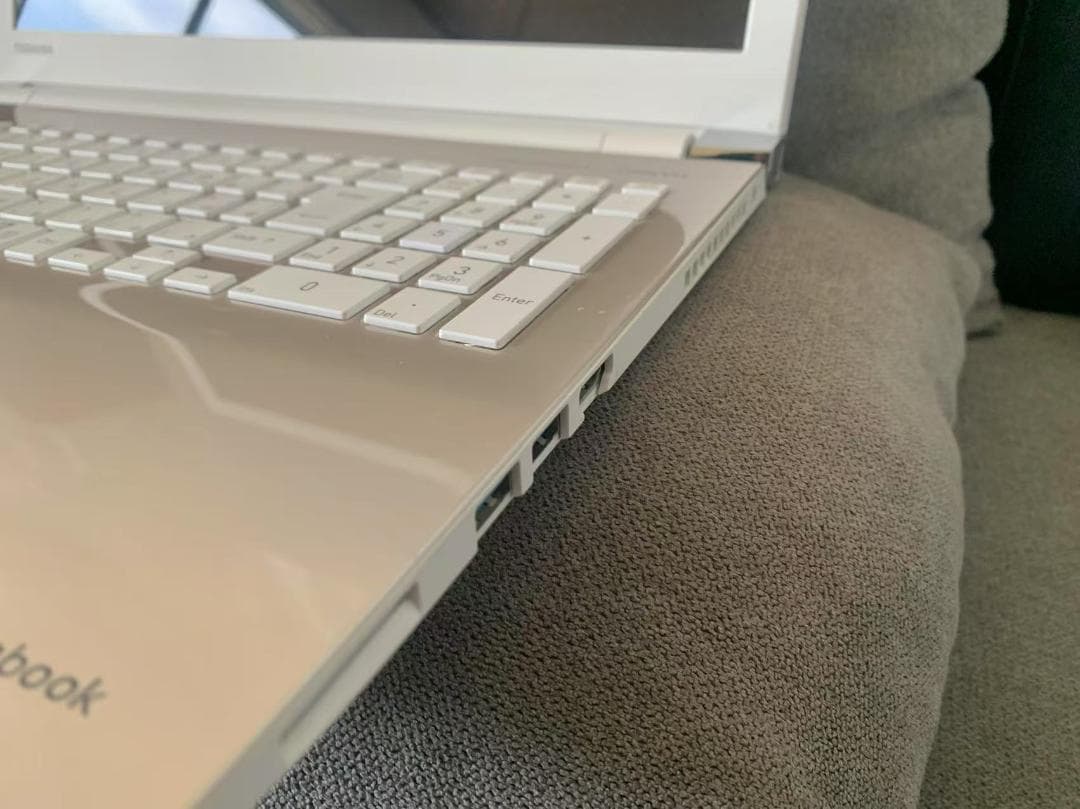 Dynabook 第8世代 i3-8130 Win10/8G/SSD 128GB