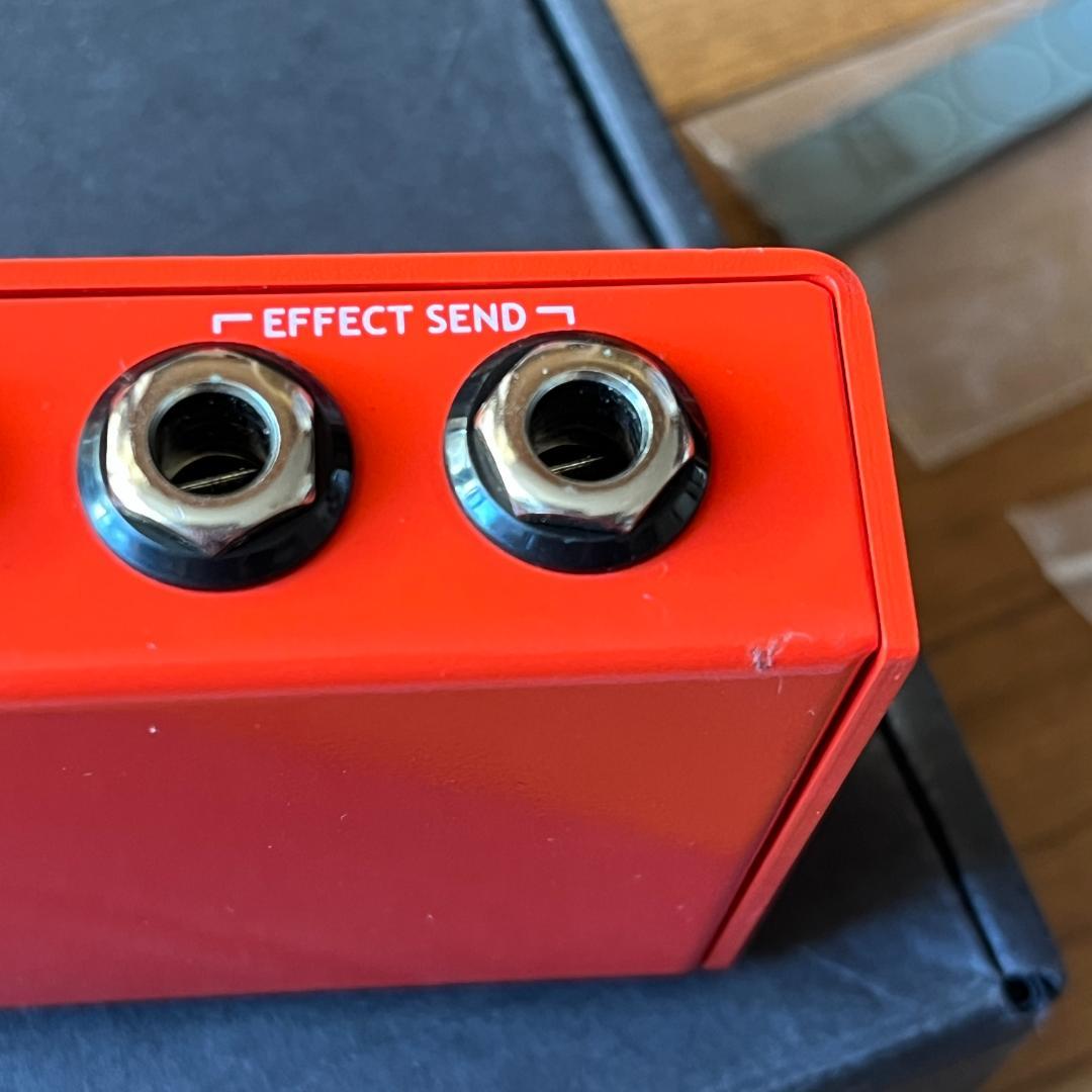 IN/OUT エフェクトループスイッチャー