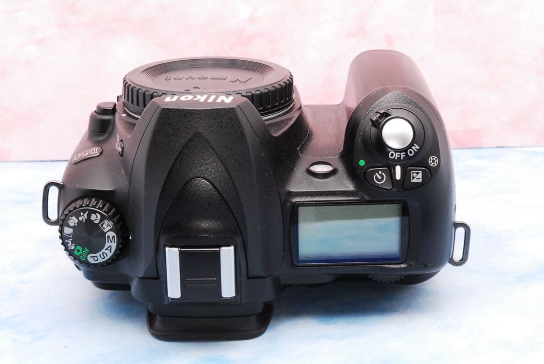 ☆お手頃価格☆Nikon D50☆一眼レフカメラ☆超望遠レンズ付Wレンズ