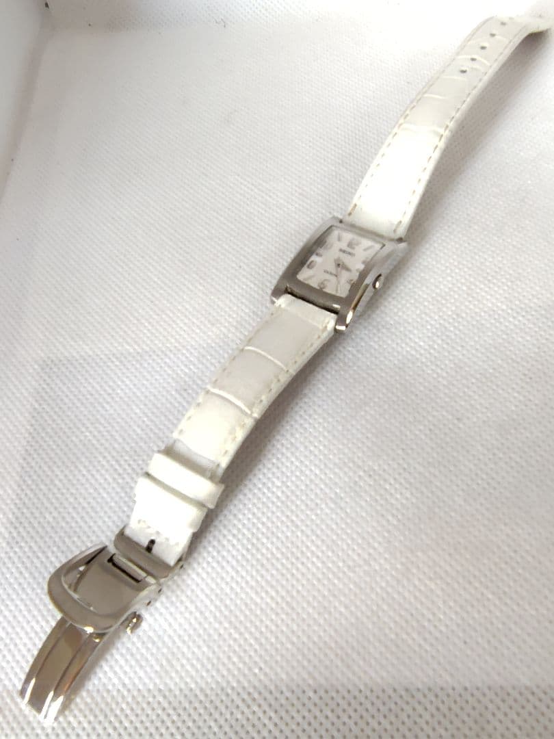 【ベルト未使用、美品、希少】SEIKO セイコー　エクセリーヌ　白蝶貝ダイヤル