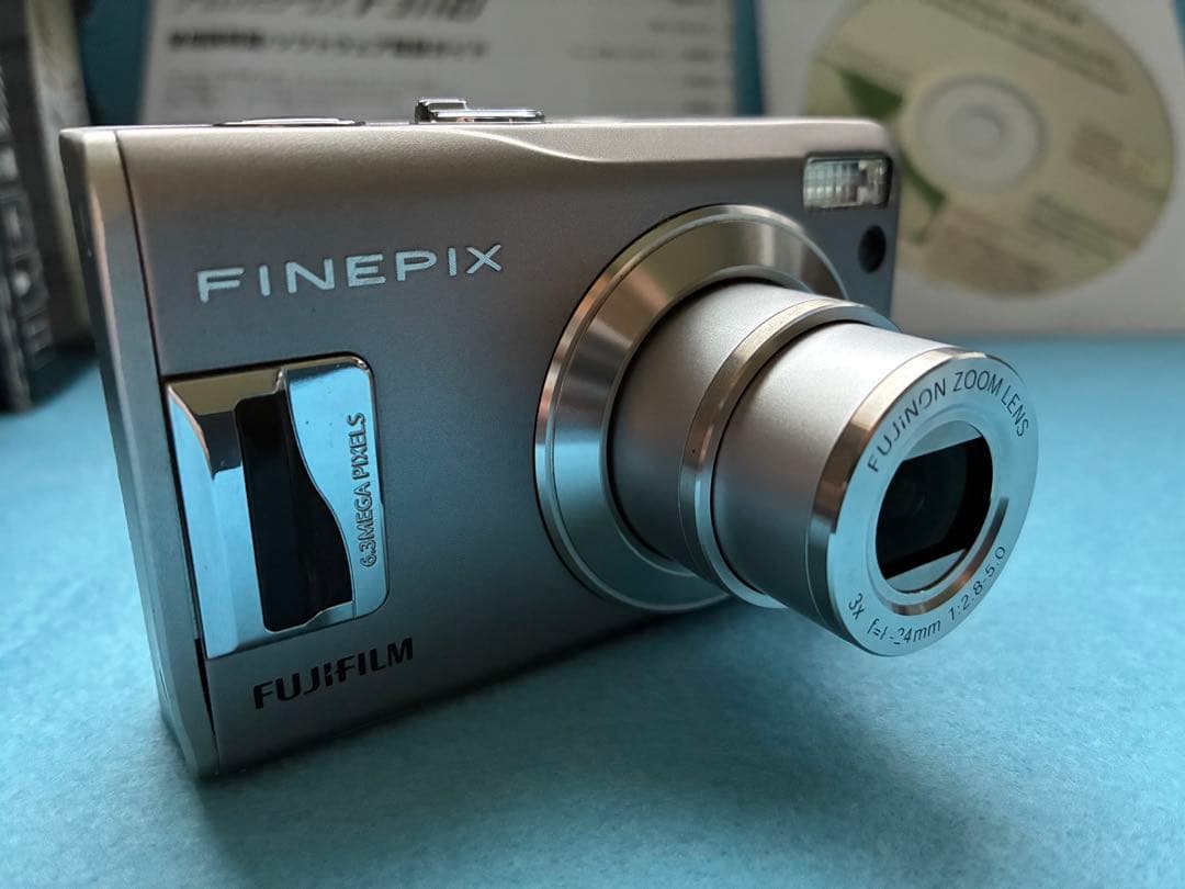 【美品】【動作品】FUJIFILM FinePix F31fd 箱付き