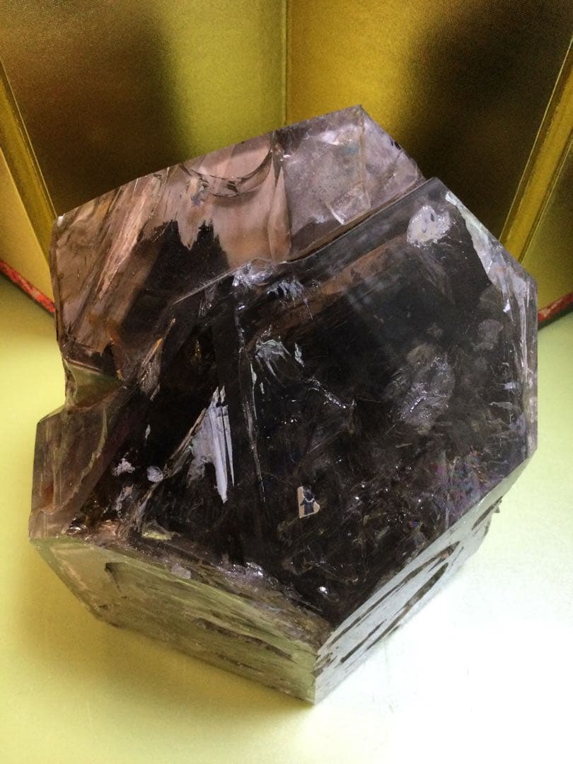 モリオン虹入りスーパーファントム、激レア、極上品モリオン原石　観賞石