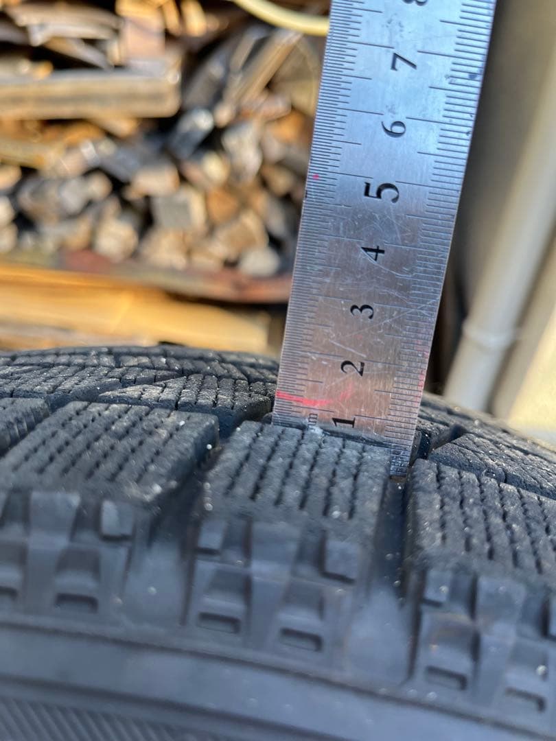 スタッドレスタイヤ 14インチ 165/70アルミセット　VW up!に使用