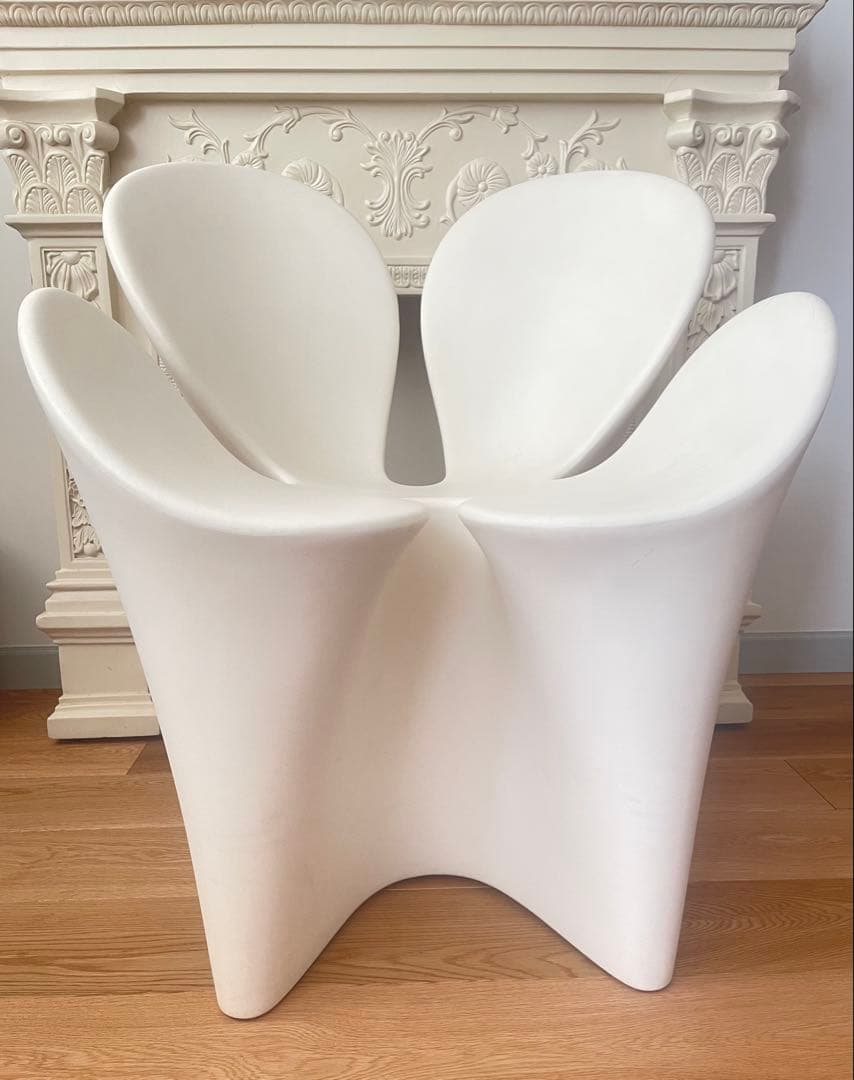 ドリアデ　クローバー　ホワイトチェア