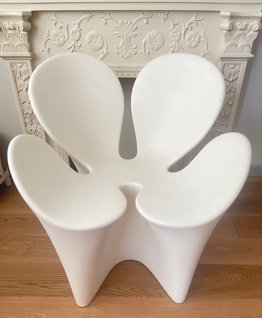 ドリアデ　クローバー　ホワイトチェア