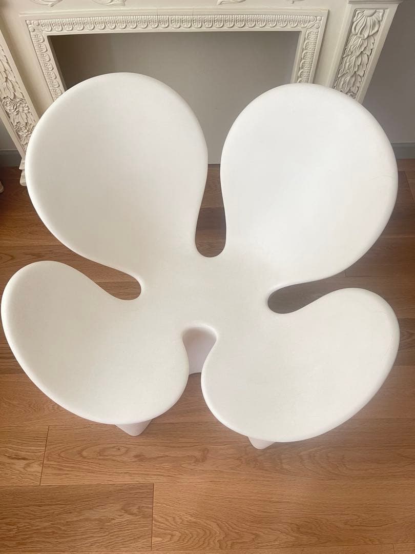 ドリアデ　クローバー　ホワイトチェア