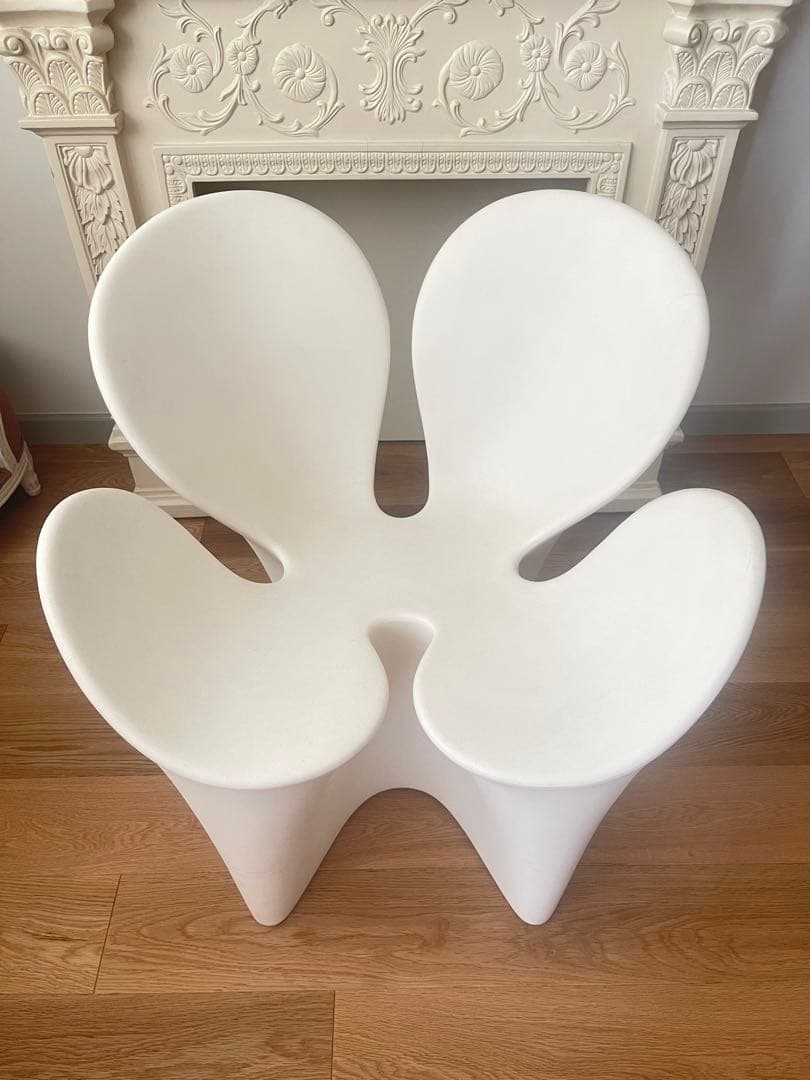 ドリアデ　クローバー　ホワイトチェア