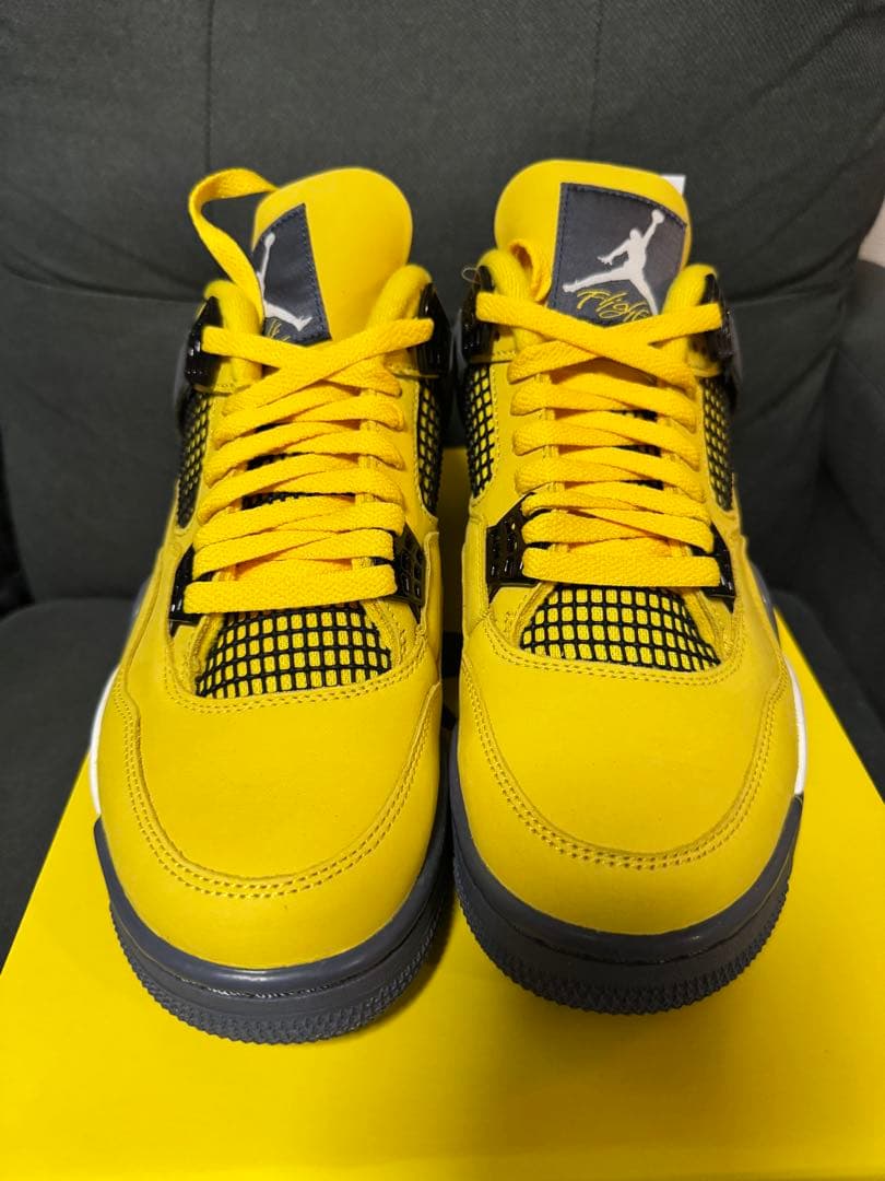 Air Jordan 4 イエロー