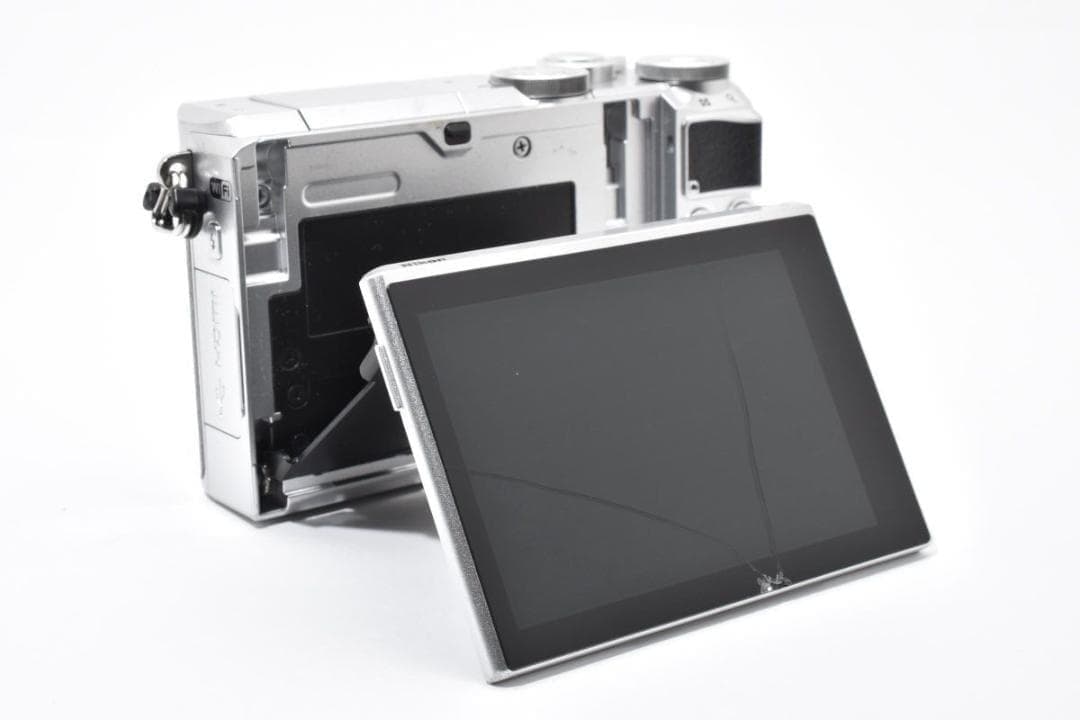 Nikon ニコン 1 J5 30-110mmセット　ミラーレス一眼カメラ