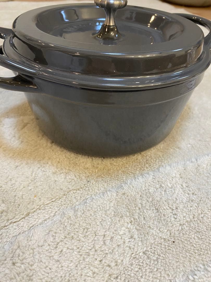 未使用メルセデス・ベンツオリジナルカラーのVERMICULAR ホーロー鍋 中型