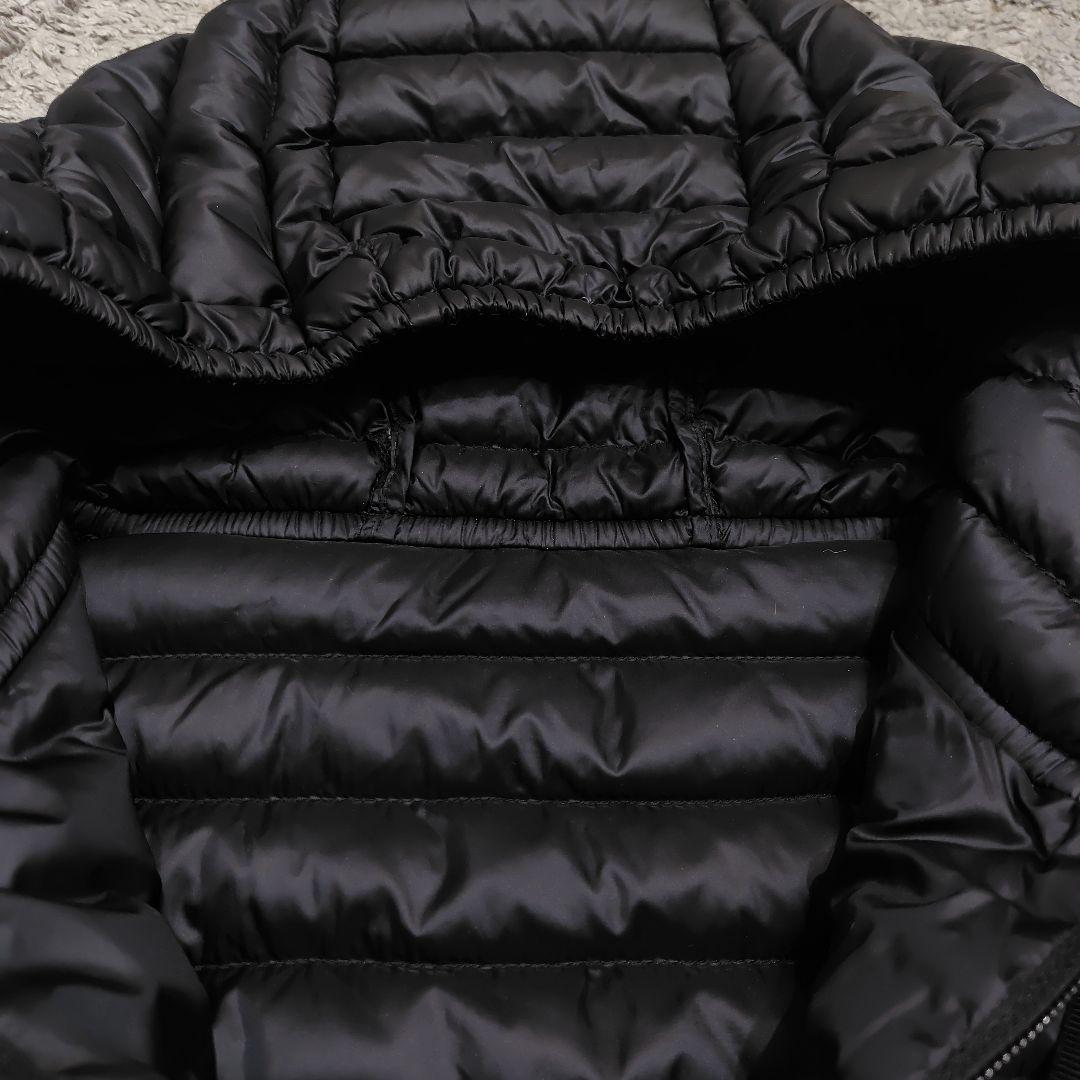 chie様用 モンクレール Barbel ダウンジャケット 黒