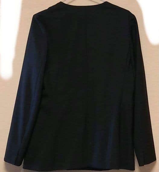 グリーンレーベル　セットアップ　襟なしネイビー