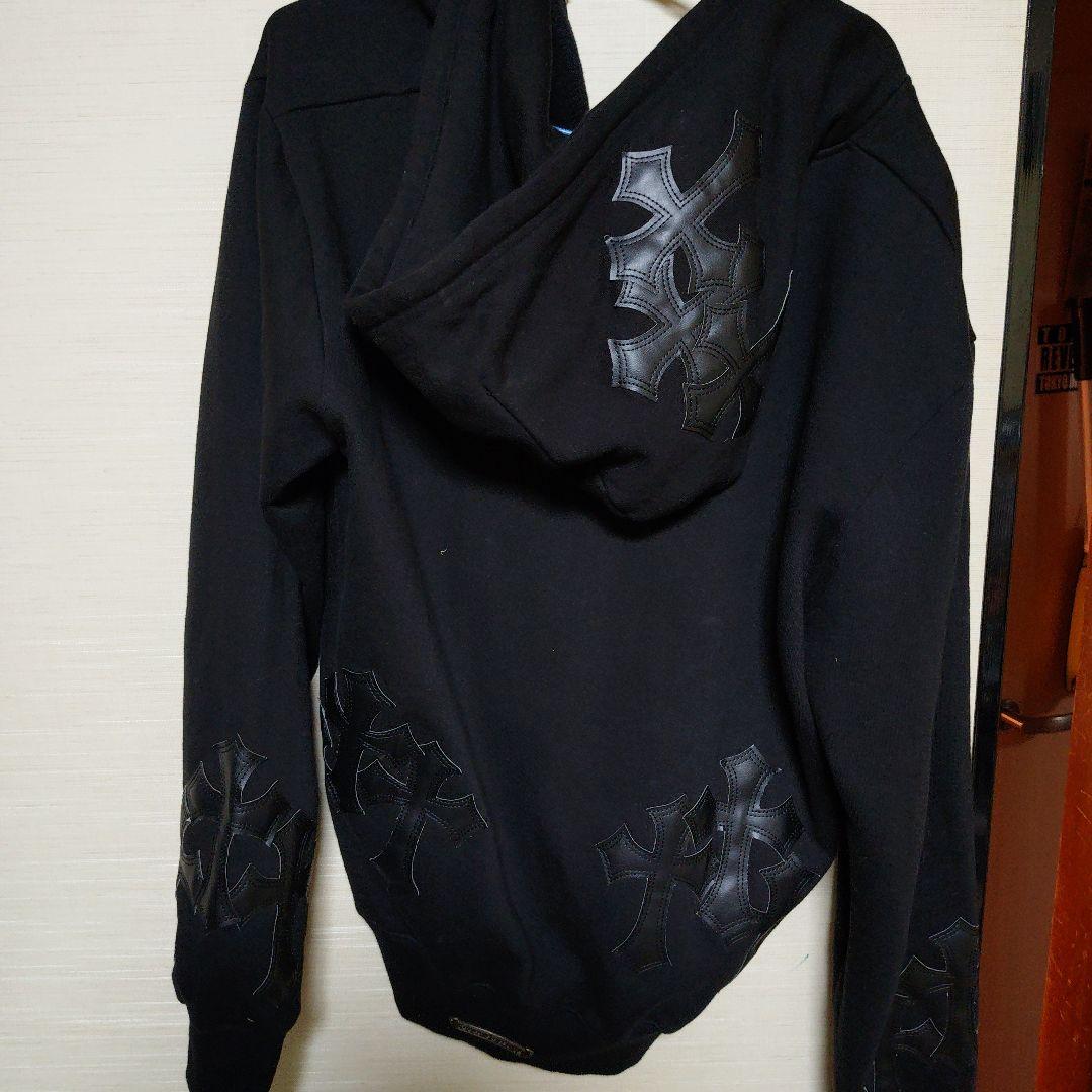 十字架　クロス　黒　パーカー　韓国土産