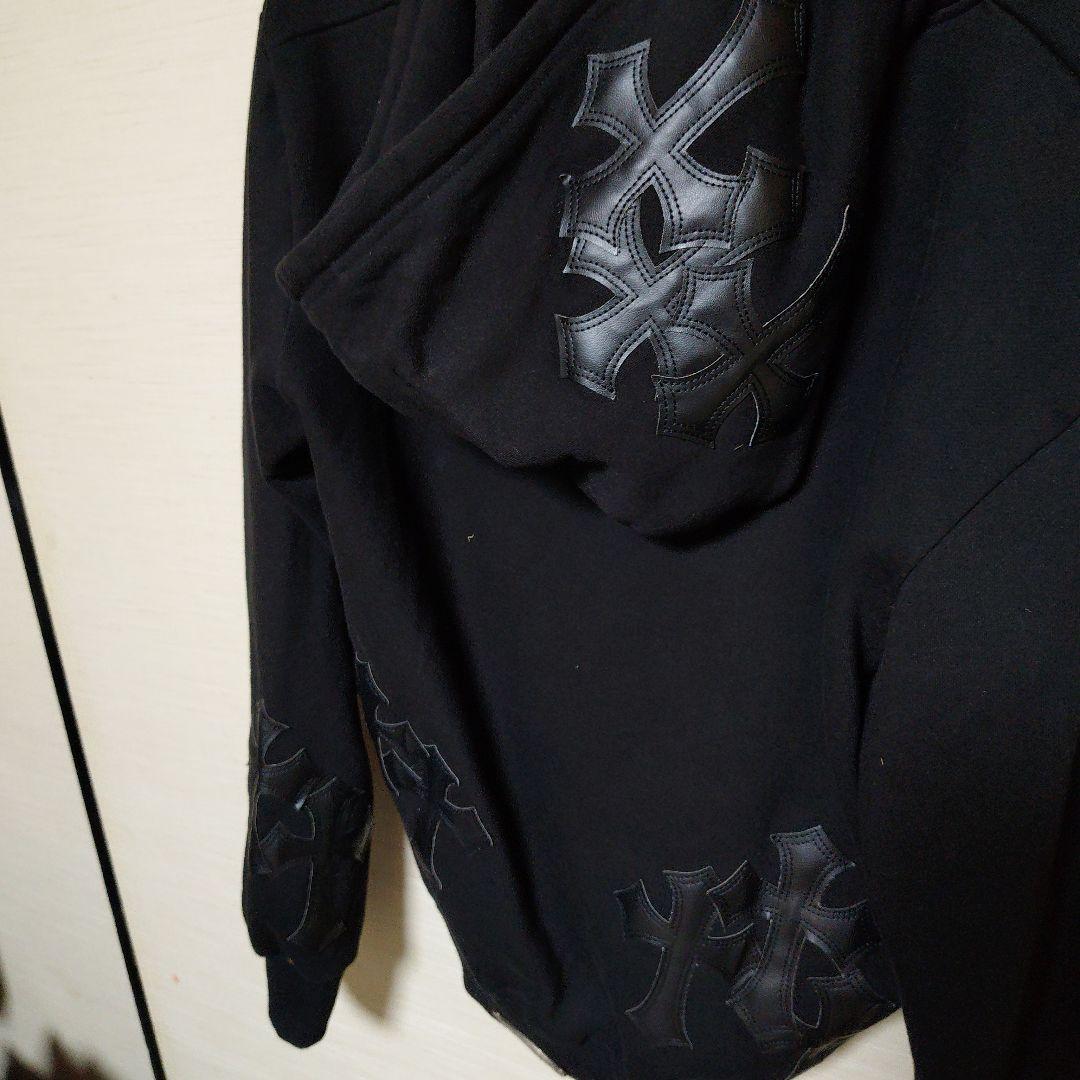 十字架　クロス　黒　パーカー　韓国土産