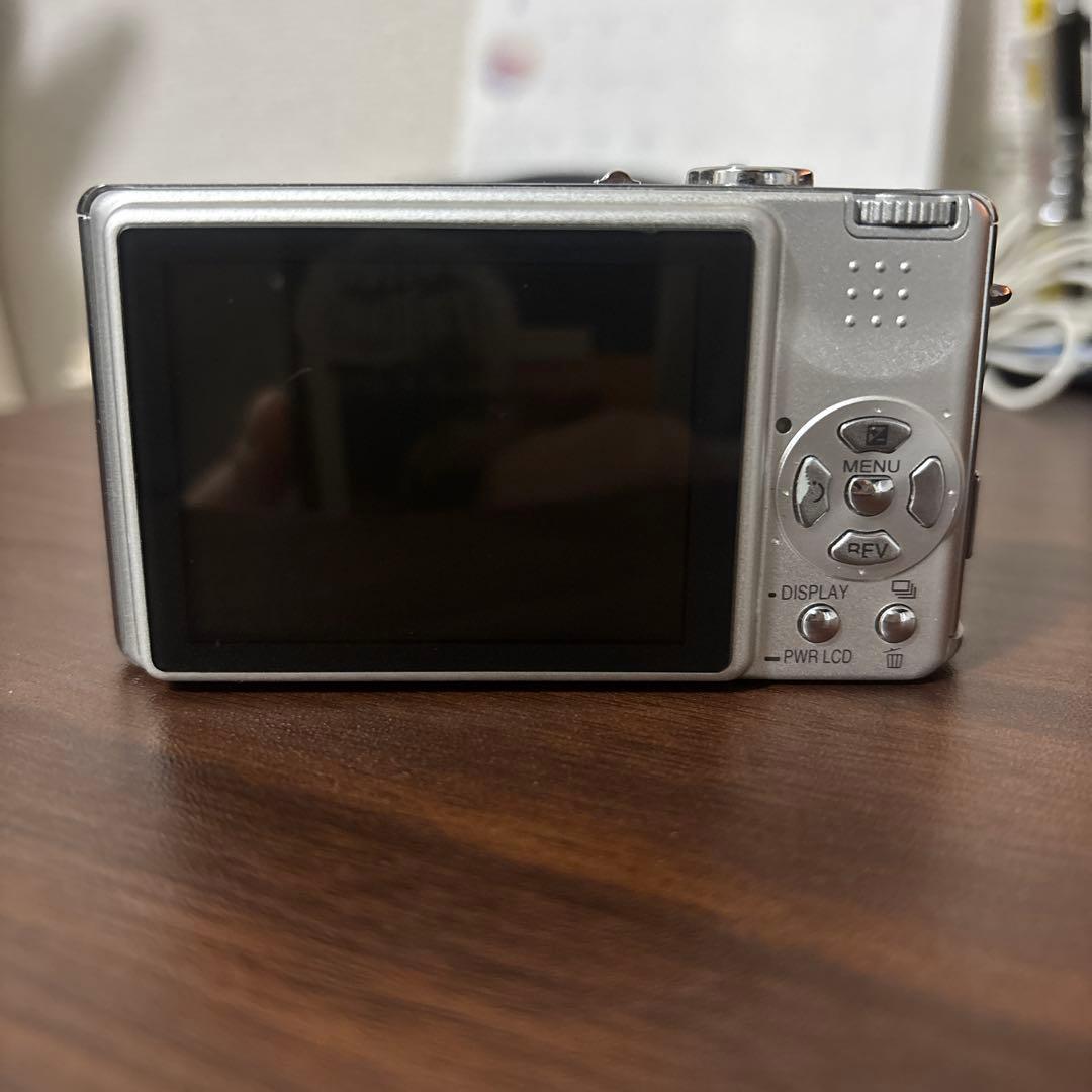 LUMIX コンパクトデジタルカメラ FX7