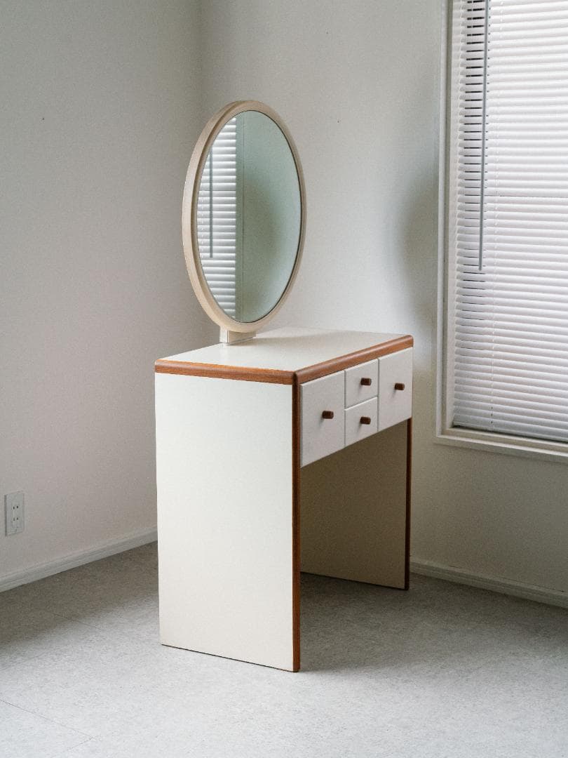 ヴィンテージ　サイドボード 収納 デスク ドレッサー　ミッドセンチュリーモダン