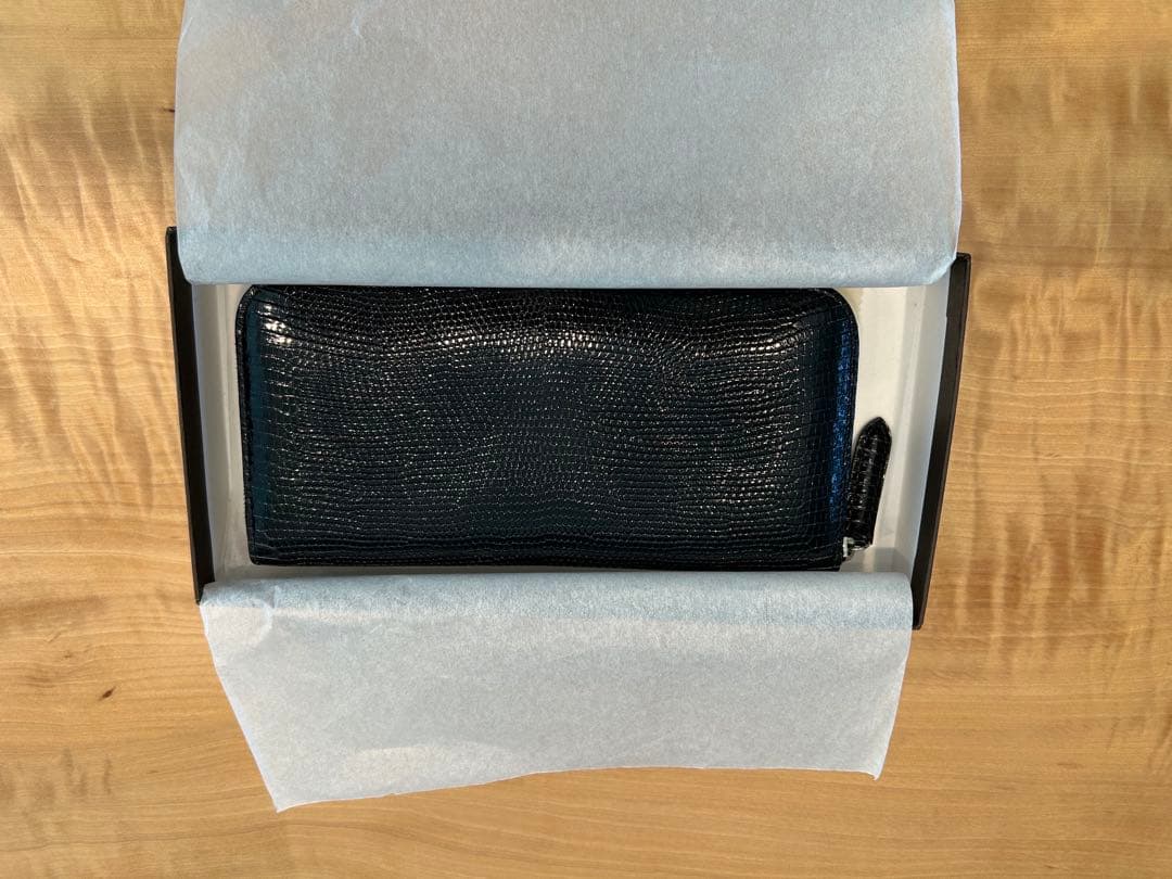 【1月末まで値引き】美品：カミーユフォルネ ラウンドジップ リザード