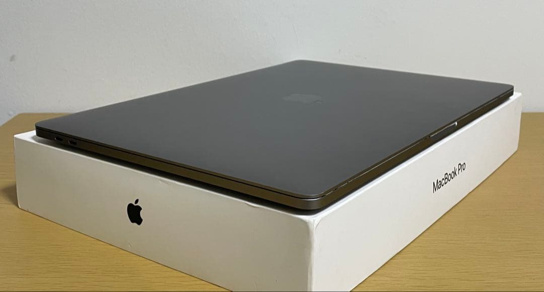 美品　MacBook Pro Retina 15インチ　バッテリー100%