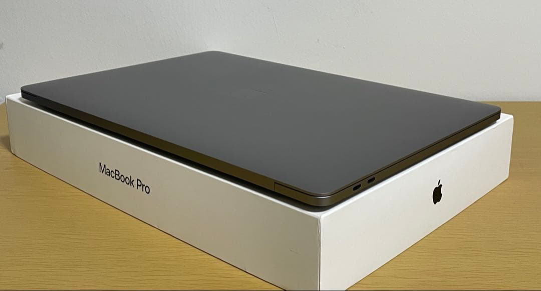 美品　MacBook Pro Retina 15インチ　バッテリー100%