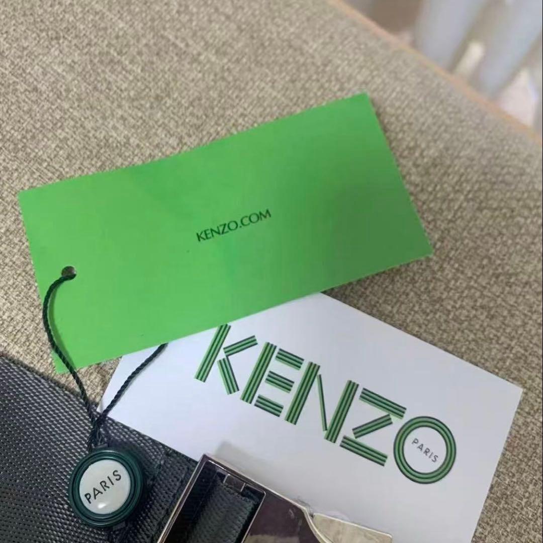 KENZO 虎の刺繍なグレーのナイロンショルダーバッグ