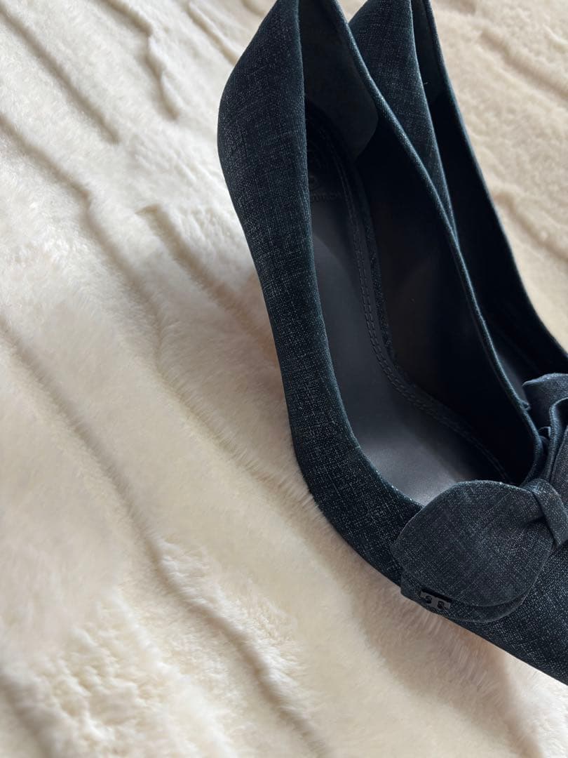 極美品⭐️Tory Burch ダークブルー リボン付きハイヒール