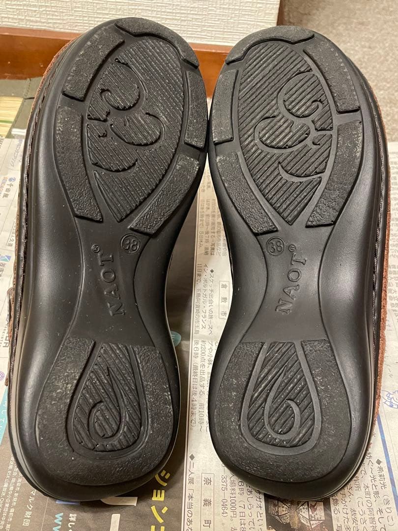 NAOT アイリス・ブラウン サボ・サイズ38